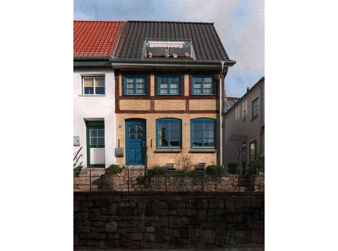 Schönes Altstadthaus zentral gelegen, renoviert und möbliert - Zu Vermieten
