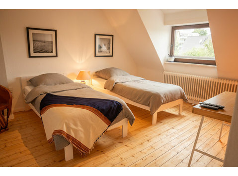 Charming, new apartment with nice city view (Wedel) - Aluguel