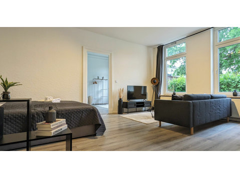 Apartment mit Altbau Charme in Rellingen - Zu Vermieten