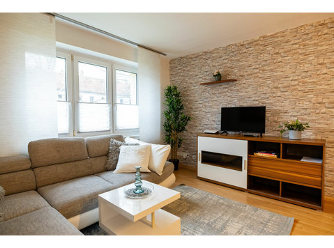 Furnished 4-Room Apartment in Halle (Saale) – Ideal for… - For Rent