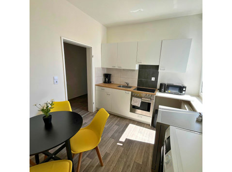 Gemütliche & moderne Wohnung auf Zeit in Neumünster - Zu Vermieten