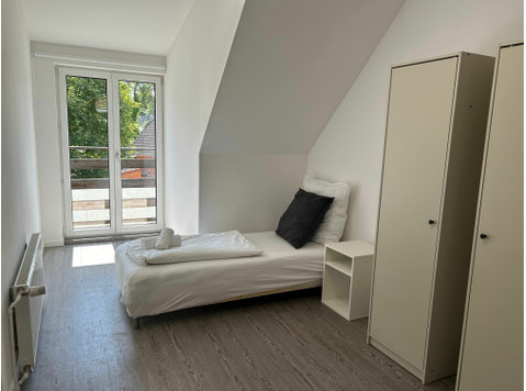 Spacious, quiet loft in Norderstedt - For Rent