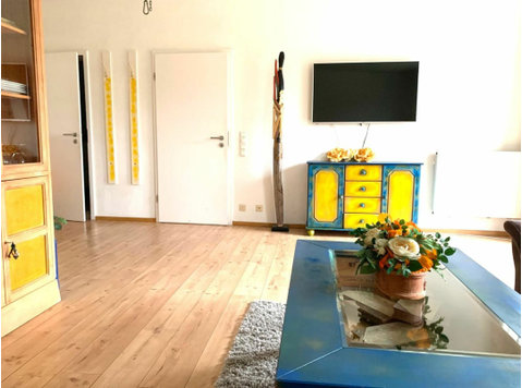 Häusliches, liebevoll eingerichtetes Apartment in Bad… - Zu Vermieten