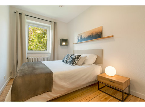 Fashionable apartment with old building charm - Vuokralle