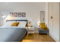 Stylish 2 - room apartment in Kiel-Südfriedhof - fully… - 	
Uthyres