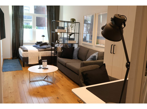 Stylish flat in the centre of Kiel - Vuokralle