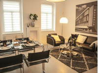 BAUHAUS Design luxury-apartment, 20s, with garden - Aluguel