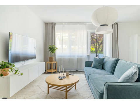 Fashionable & spacious loft (Hochheim) - For Rent