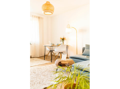 Stylish 2-room apartment - with balcony & Netflix - Ενοικίαση