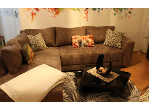 Balconyapartment , near central railway station and garden - Ενοικίαση