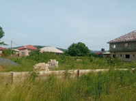 1 Acre Land For Sale at Oyibi Town - Οικόπεδα