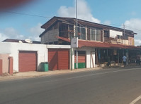 Commercial Property for Sale at Kaneshie Accra - Przestrzeń biurowa