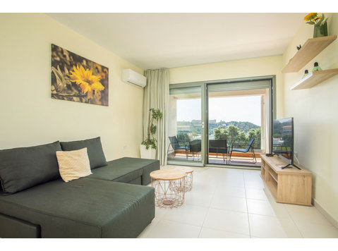 Eden's Sunflower - Apartment with Sea View - For Rent