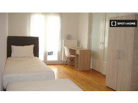 Room for rent in 3-bedroom apartment in Thessaloniki - 임대