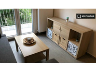Rooms for rent in 2-bedroom apartment in Thessaloniki - K pronájmu