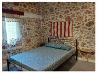 Zakros, Sitia:traditional ground floor stone apartment. - شقق
