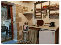 Zakros, Sitia:traditional ground floor stone apartment. - Appartementen