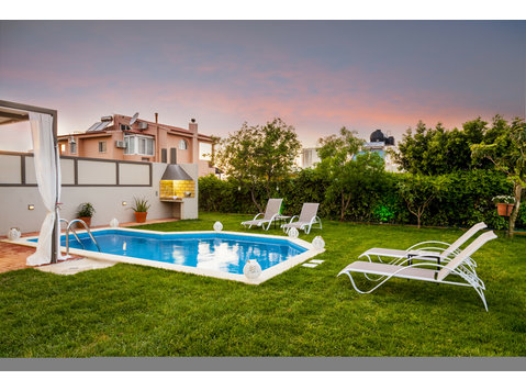 Villa with heated pool and garden - Alquiler
