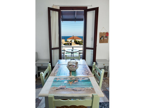 Sunny sea-view flat in Crete, Greece - Аренда