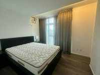 gorgeous 1 bedroom on high floor - Квартиры