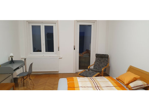 Flatio - all utilities included - Large room at central… - Pisos compartidos