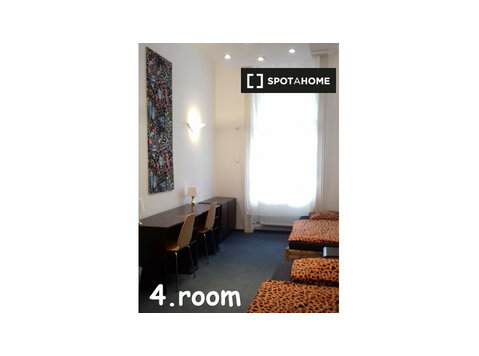 Budapeşte'de 6 yatak odalı dairede kiralık yatak - Kiralık