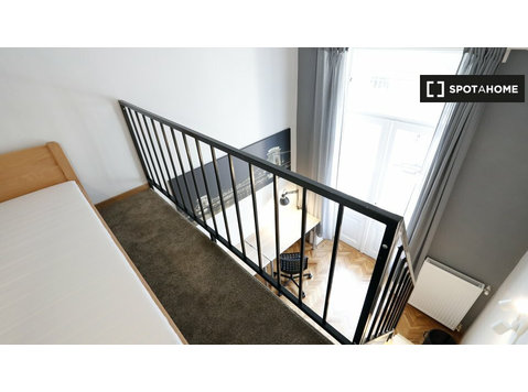 Budapeşte Şehir Merkezinde bir rezidansta kiralık yatak - Kiralık