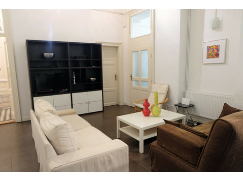 Flatio - all utilities included - Bright and huge flat in… - For Rent