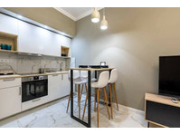 Flatio - all utilities included - Luxurious Apartment in… - השכרה