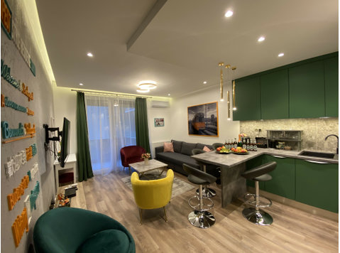 Premium flat with garage 2 bathroom 3 clime - Аренда