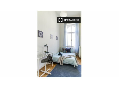 Room for rent in 4-bedroom apartment in Budapest - Ενοικίαση