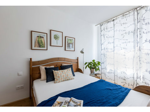 Flatio - all utilities included - Sunny 2 room apartment in… - Kiadó