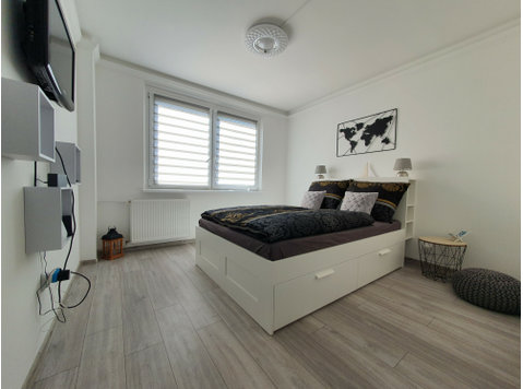 Flatio - all utilities included - 2-room apartment in… - Aluguel