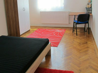 Renovated 2 bedroom apartment in Pécs city center 62qm ren - Apartments