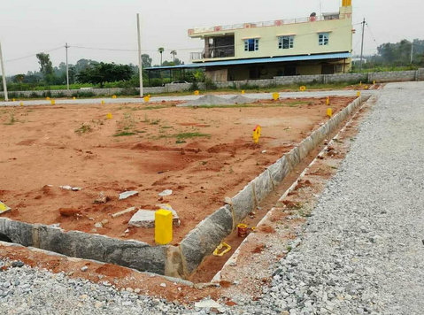 Varthur near dc conversion sites for sale on 100 ft road - Οικόπεδα
