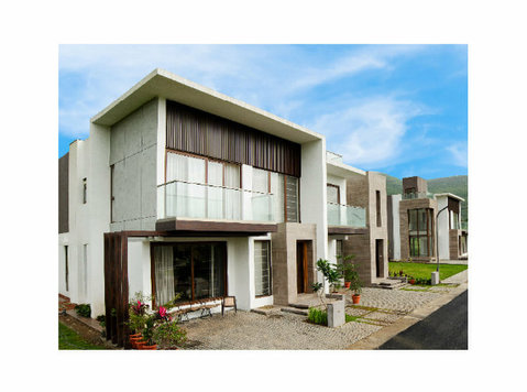 Luxury Villas in Pune at Vaarivana for Elevated Living - منازل