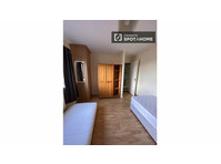 Bed for rent in 2-bedroom apartment in Dublin - Za iznajmljivanje