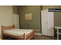 Bed in a shared room  for rent in Phibsborough, Dublin - Za iznajmljivanje