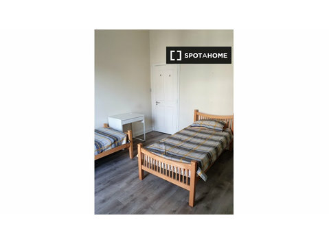 Lit dans une chambre partagée à louer à Phibsborough, Dublin - À louer