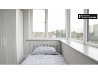 Bed in twin room in 5-bedroom apartment in Whitehall - Na prenájom