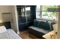 Nice room in 4-bedroom apartment in Blanchardstown, Dublin - For Rent