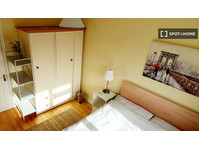 Zimmer zu vermieten in Haus mit 5 Schlafzimmern in Blackrock - Zu Vermieten