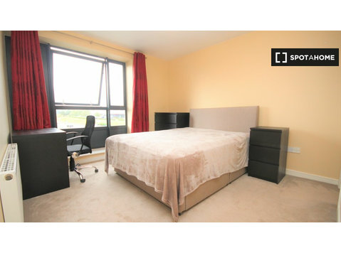 Chambre à louer dans un appartement de 2 chambres à Dublin - À louer