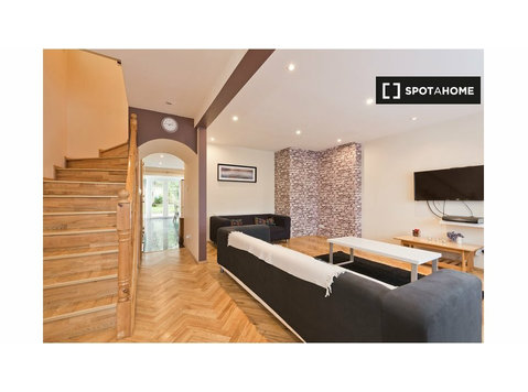 4-Bedroom Apartment for rent in Clonsilla, Dublin - Apartments