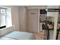 Cute studio flat to rent in Rathgar, Dublin - Apartments