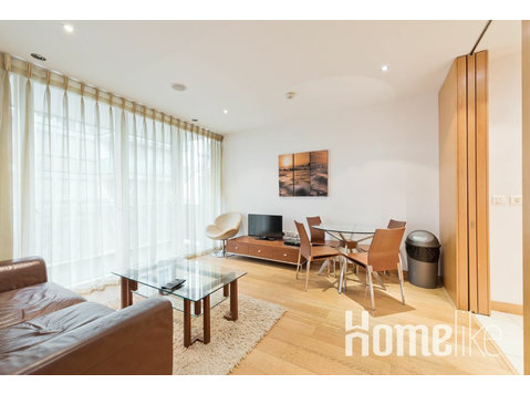 IFSC - 2 Bed apartment - Asunnot