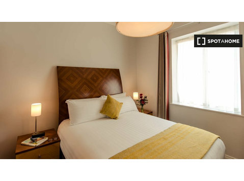 Serviced 2 Bedroom Apartment to Rent in Dublin 2 - اپارٹمنٹ