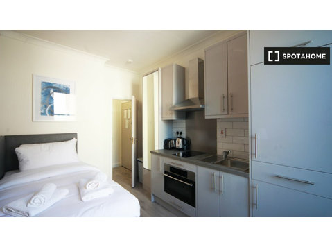 Obsługiwany apartament typu studio do wynajęcia w centrum… - Mieszkanie