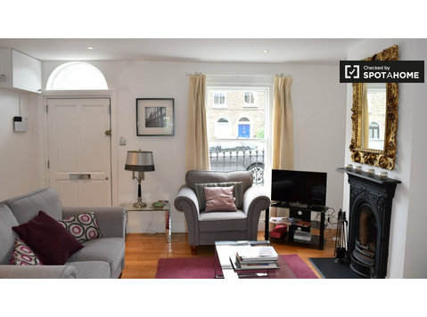 Spacious 3-bedroom apartment for rent in Merrion Square - Apartments