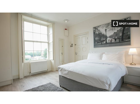 Studio à louer à Saint Kevin's, Dublin - Appartements
